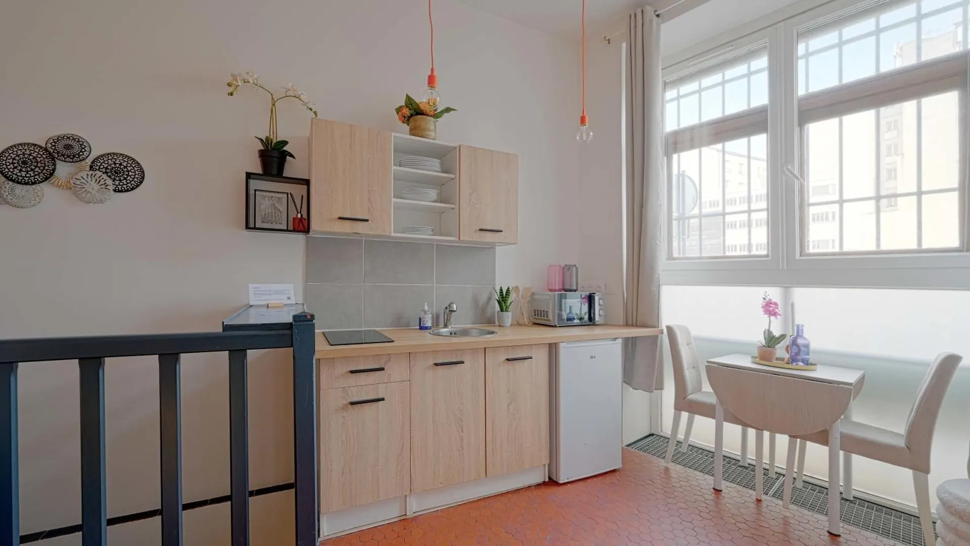 Appartement Pillage Moulin Rouge Paris Apartment