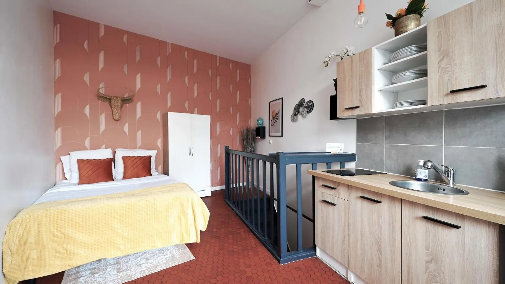 Appartement Pillage Moulin Rouge Parigi